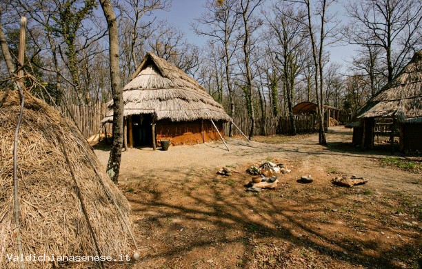 Museo Civico per la Preistoria del Monte Cetona e Parco Archeologico