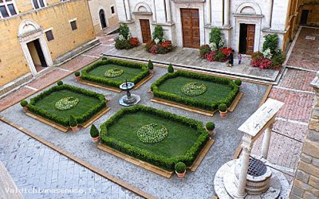 Festa dei Fiori a Pienza